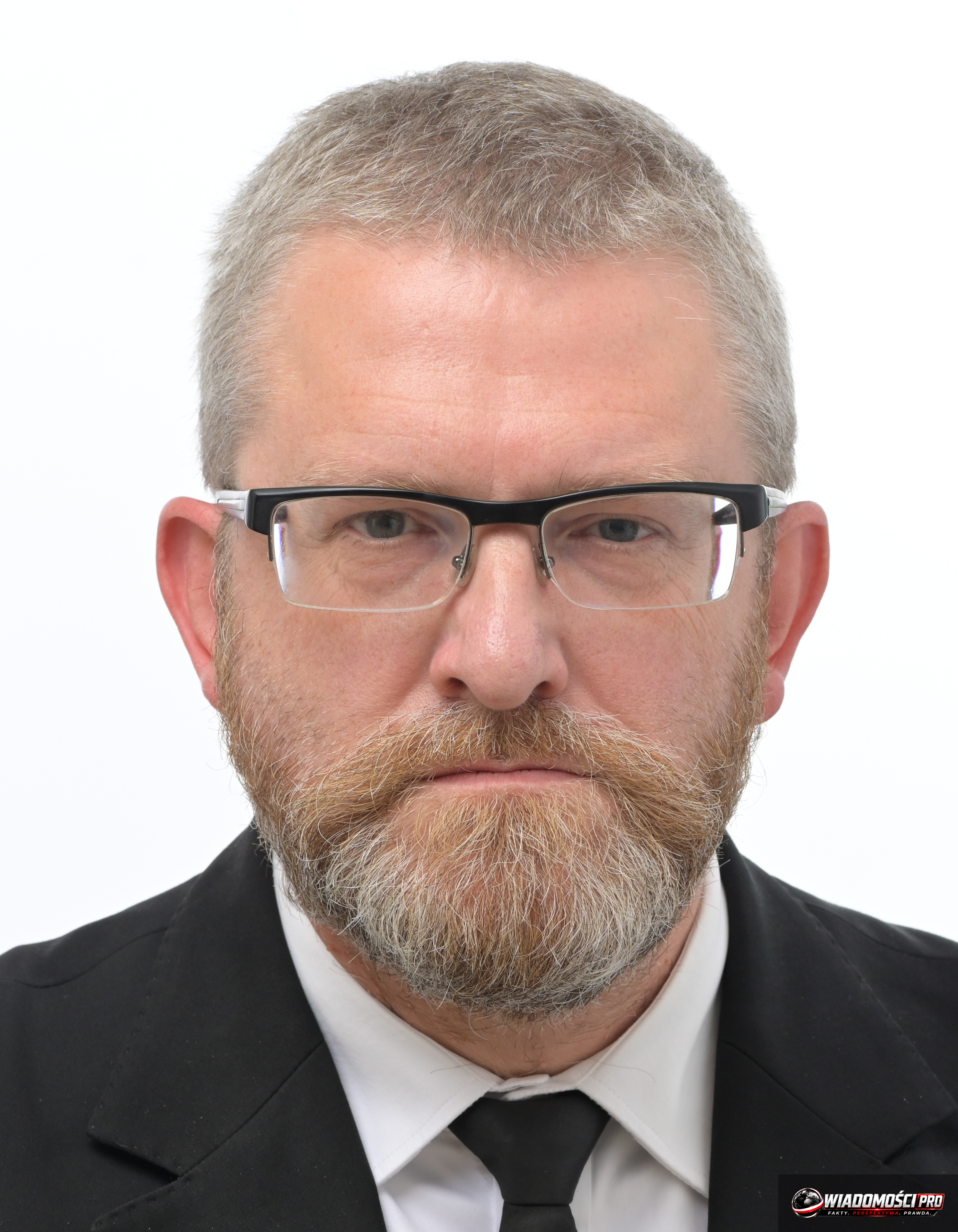 Grzegorz Braun without immunity: What did the process in the EP look like?