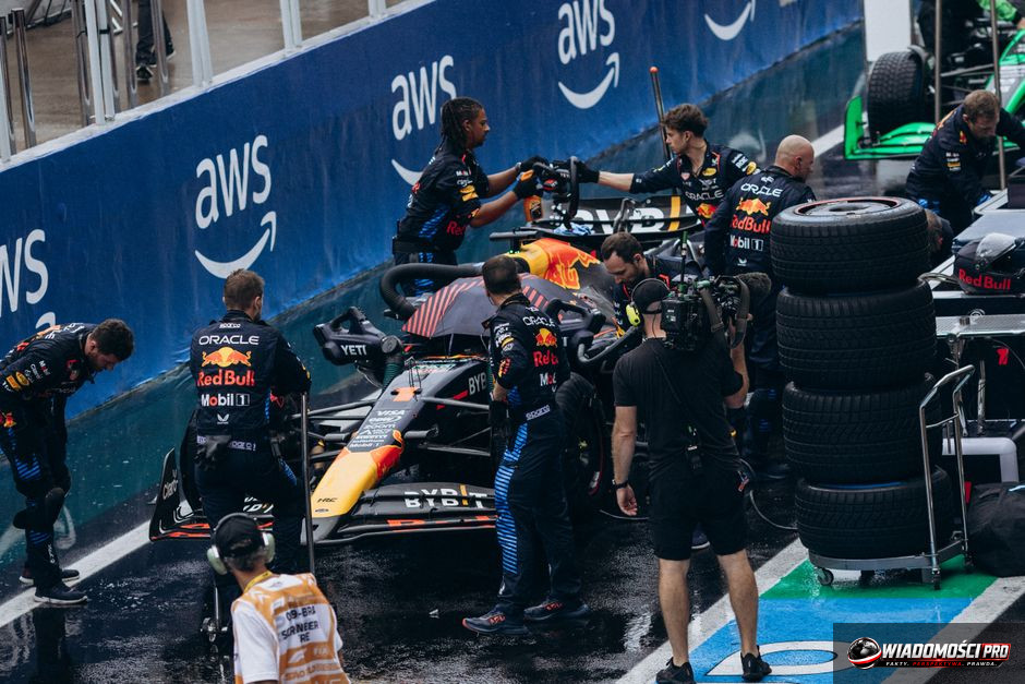 Incydent w Austrii: Dramatyczne sceny w boksach F1, mechanik potrącony przez bolid