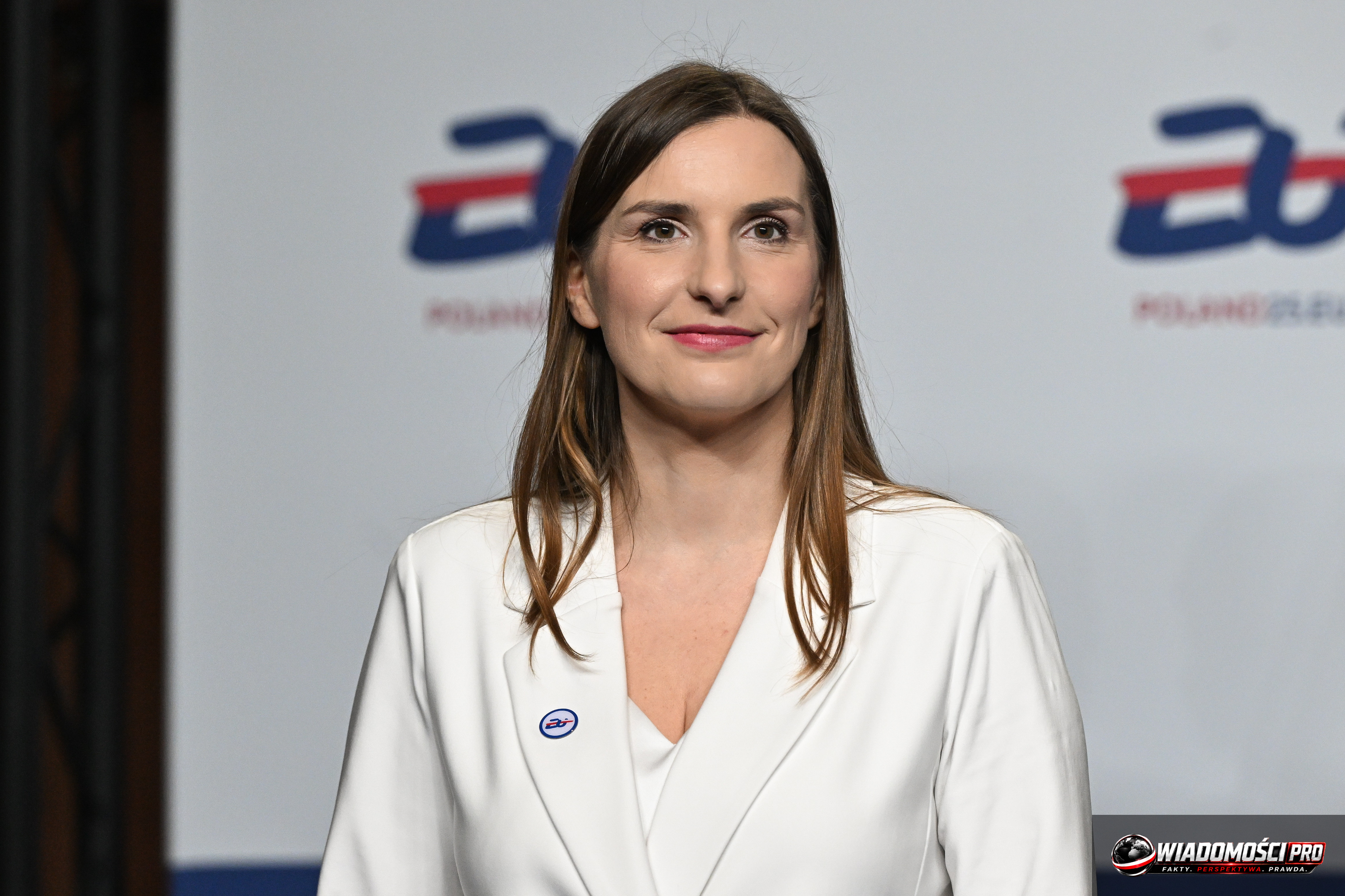 Kontrowersje wokół Magdaleny Sobkowiak: Rola niemieckich fundacji w polskim MON