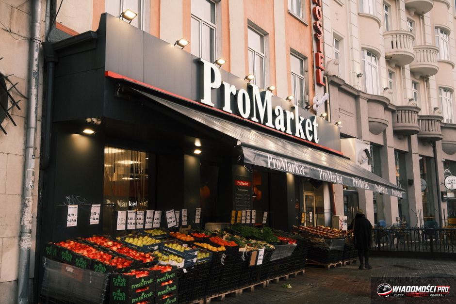 Żabka acquisition: How much is the Canadian giant paying for the Polish chain?