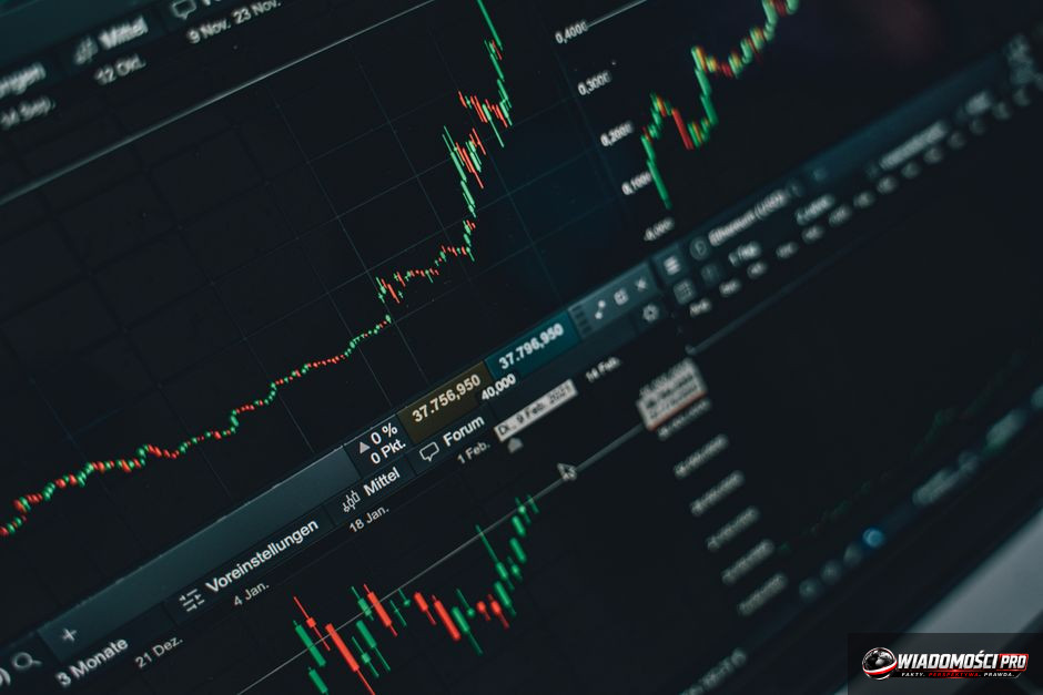 Record-breaking 6 billion PLN turnover at LPP: Is it worth buying the giant's shares?